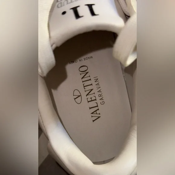 Valentino Garavani Sneakers NWOT Rockstud Pink - Picture 7 of 7